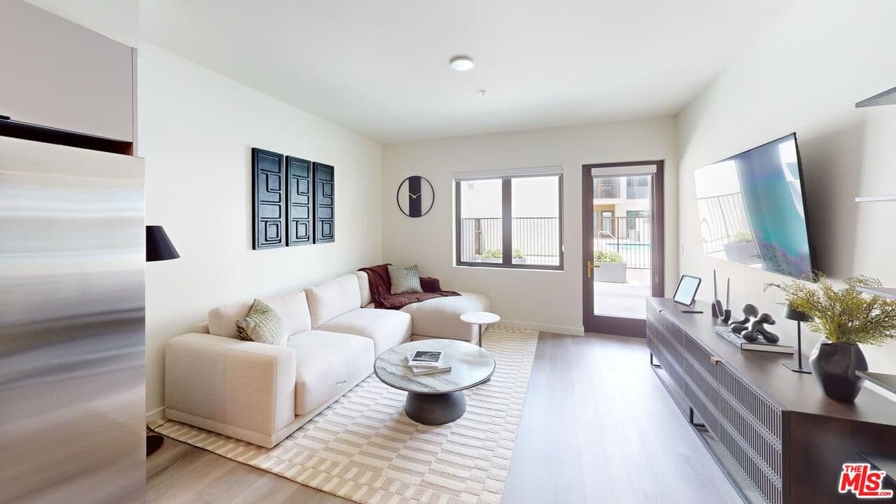 2 bd, 2 ba Apartment in Monrovia, CA — $3,666/mo — photo 2