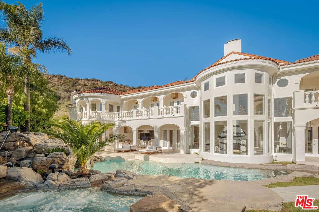 6 bd, 6 ba House in Calabasas, CA — $49,999/mo — photo 1