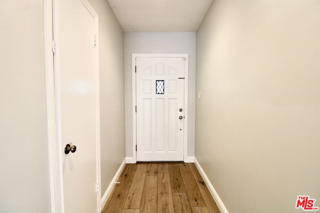 3 bd, 2 ba House in Sherman Oaks, CA — $5,795/mo — photo 2