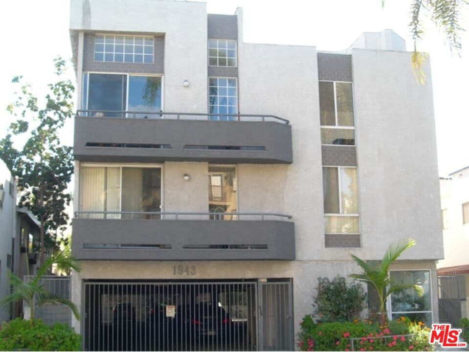 2 bd, 2 ba Apartment in Los Angeles, CA — $3,500/mo — photo 1