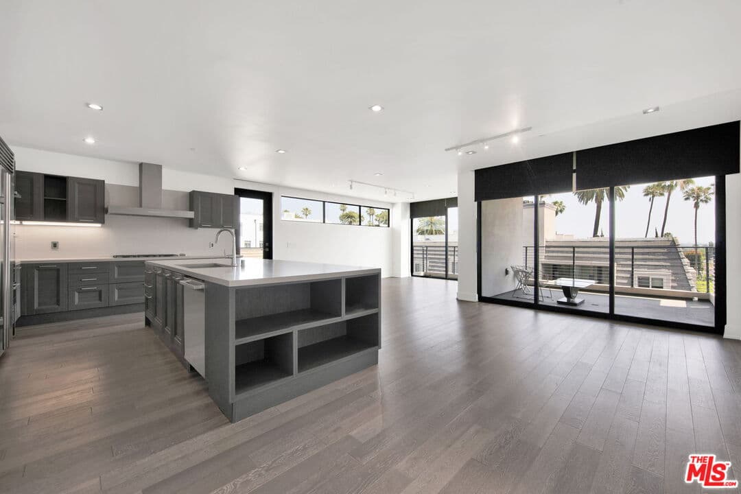 3BR Condo in Beverly Hills β $11,500/mo