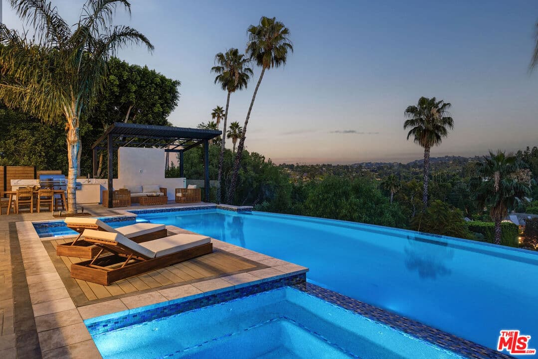 6 bd, 8 ba House in Encino, CA — $28,000/mo — photo 1