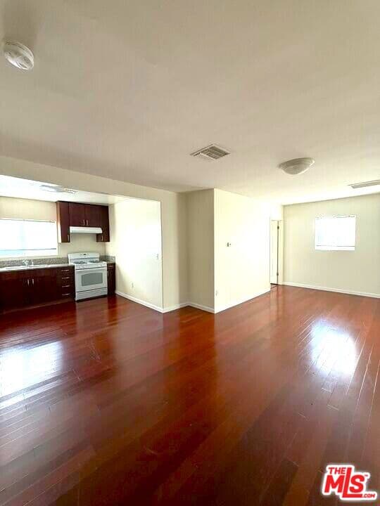 2BR Apartment in Los Angeles β $2,600/mo