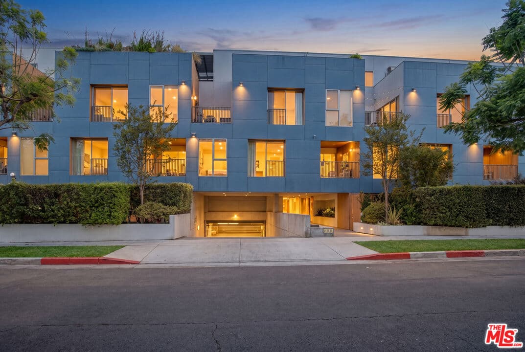 2 bd, 4 ba Condo in West Hollywood, CA — $8,500/mo — photo 1