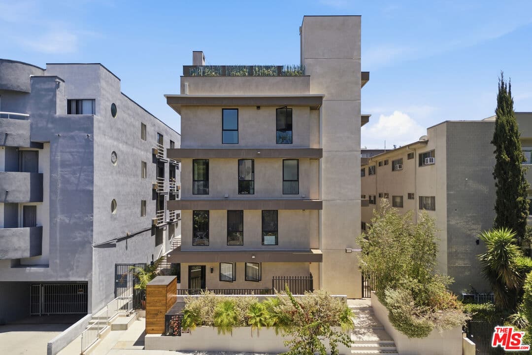3BR Townhouse in Los Angeles β $6,395/mo