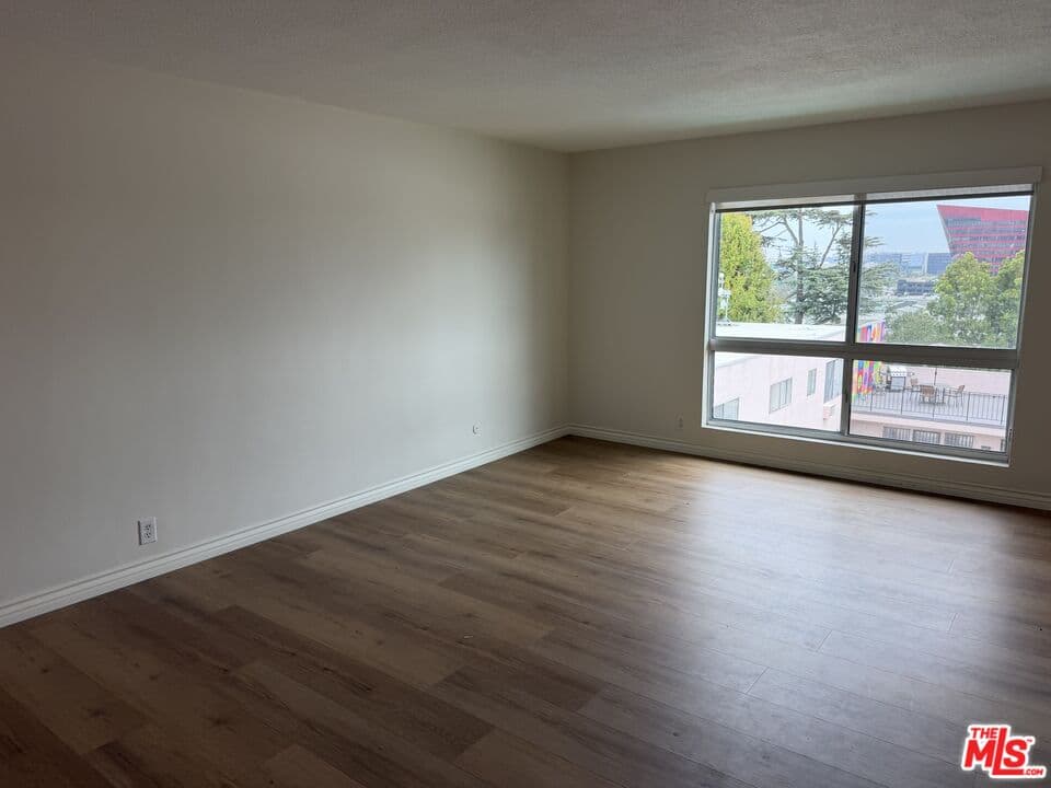 1 bd, 1 ba Condo in West Hollywood, CA — $2,900/mo — photo 2