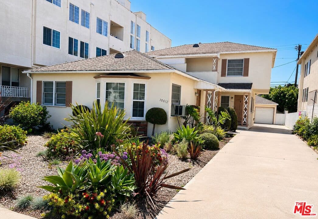 2 bd, 1 ba House in Los Angeles, CA — $3,450/mo — photo 1