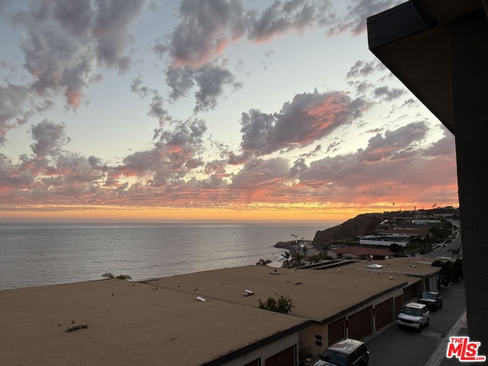 2 bd, 2 ba Apartment in Malibu, CA — $6,750/mo — photo 1