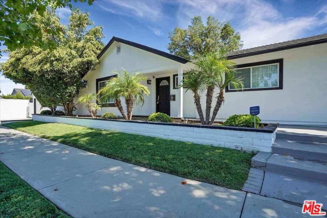 3 bd, 2 ba House in West Hills, CA — $5,699/mo — photo 1