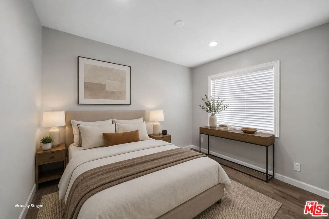2 bd, 1 ba Townhouse in Los Angeles, CA — $2,050/mo — photo 1
