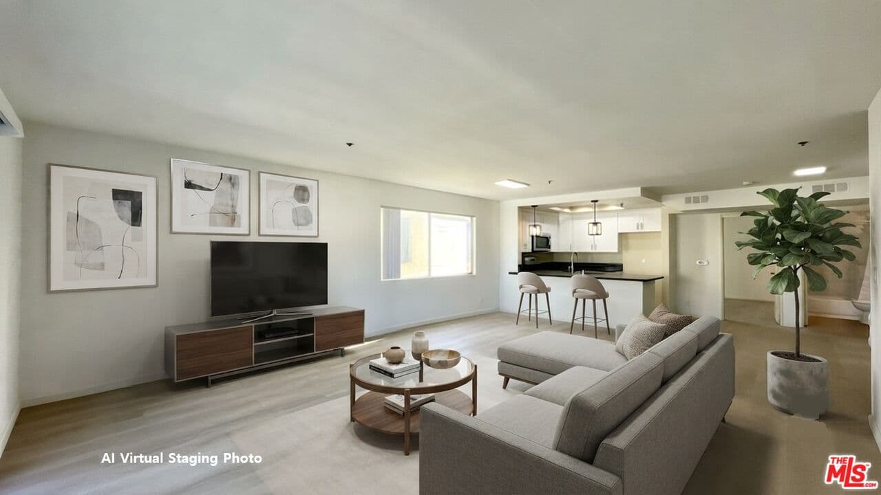 1 bd, 1 ba Apartment in Los Angeles, CA — $1,975/mo — photo 2