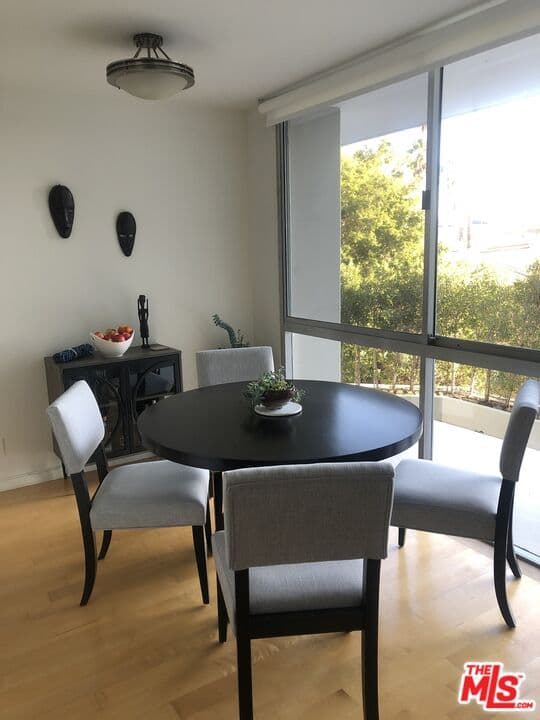 1 bd, 1 ba Apartment in Santa Monica, CA — $5,500/mo — photo 2