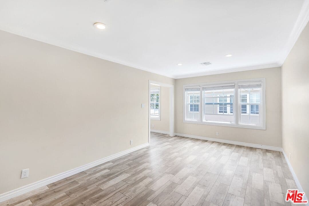 2 bd, 1 ba Apartment in Los Angeles, CA — $2,488/mo — photo 1