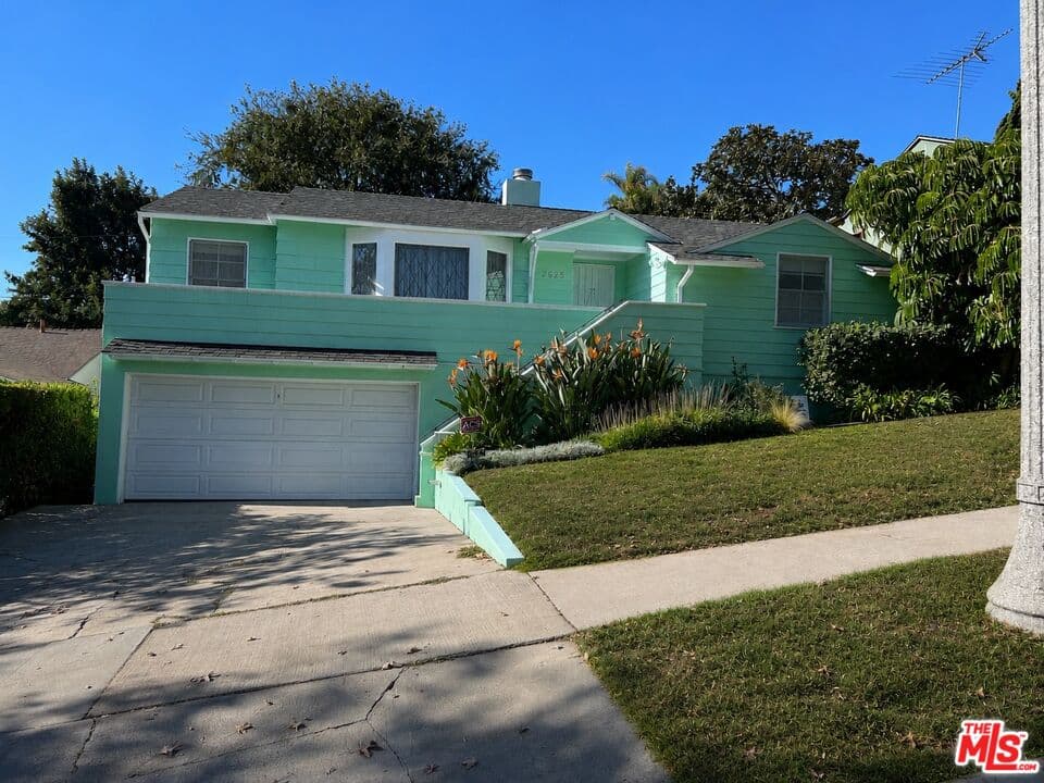 3 bd, 2 ba House in Los Angeles, CA — $6,000/mo — photo 1