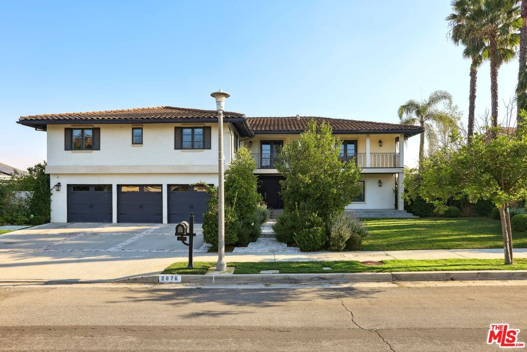 5 bd, 6 ba House in Los Angeles, CA — $29,500/mo — photo 2