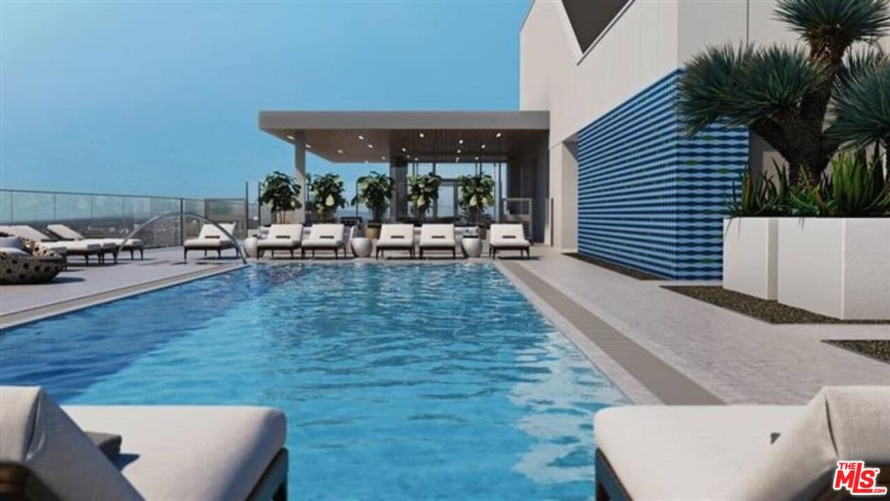 Studio, 1 ba Apartment in Los Angeles, CA — $2,436/mo — photo 1