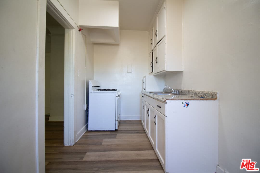 1 bd, 1 ba Condo in Los Angeles, CA — $1,700/mo — photo 1