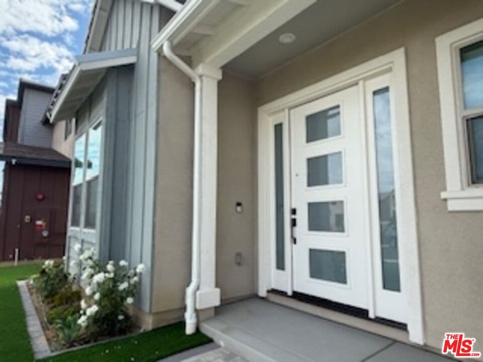 5 bd, 6 ba House in Chatsworth, CA — $9,495/mo — photo 2