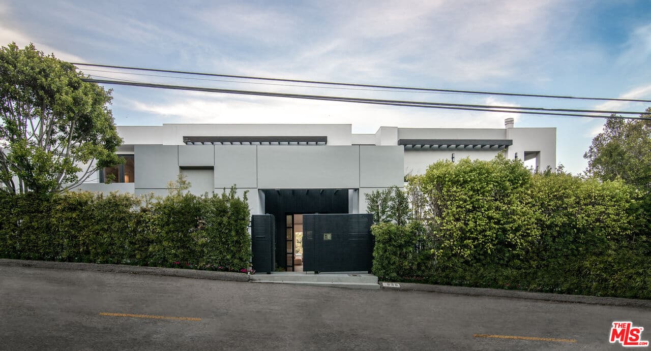 6 bd, 7 ba House in Los Angeles, CA — $39,000/mo — photo 2