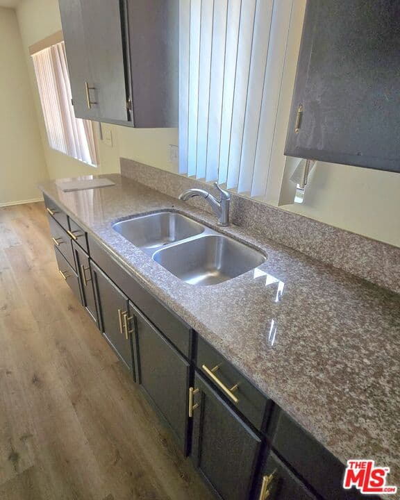 2 bd, 2 ba Apartment in Los Angeles, CA — $1,900/mo — photo 2