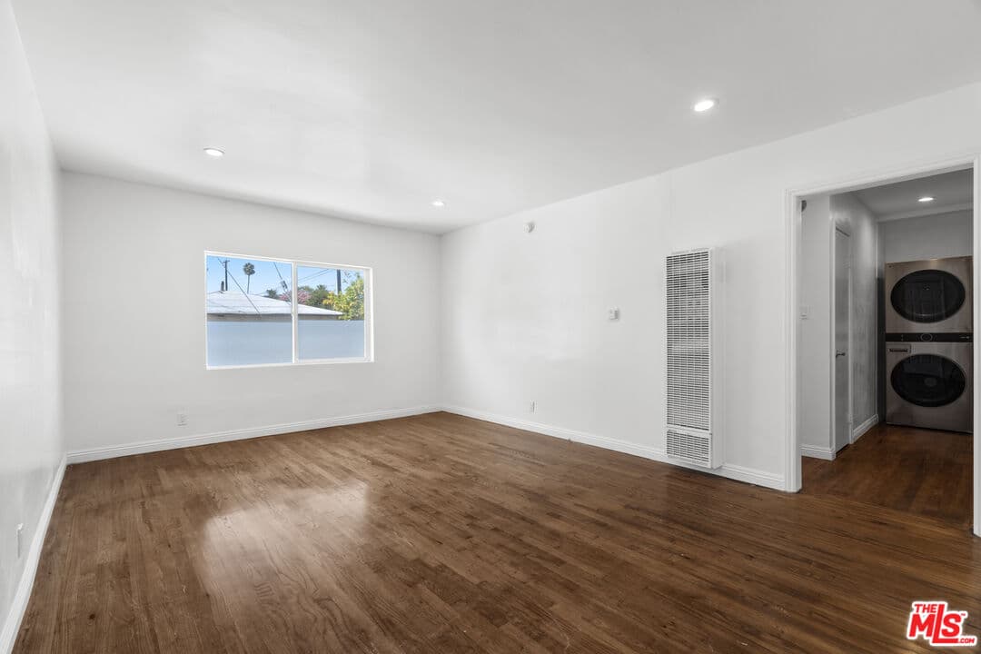 2 bd, 1 ba Townhouse in Venice, CA — $3,988/mo — photo 1