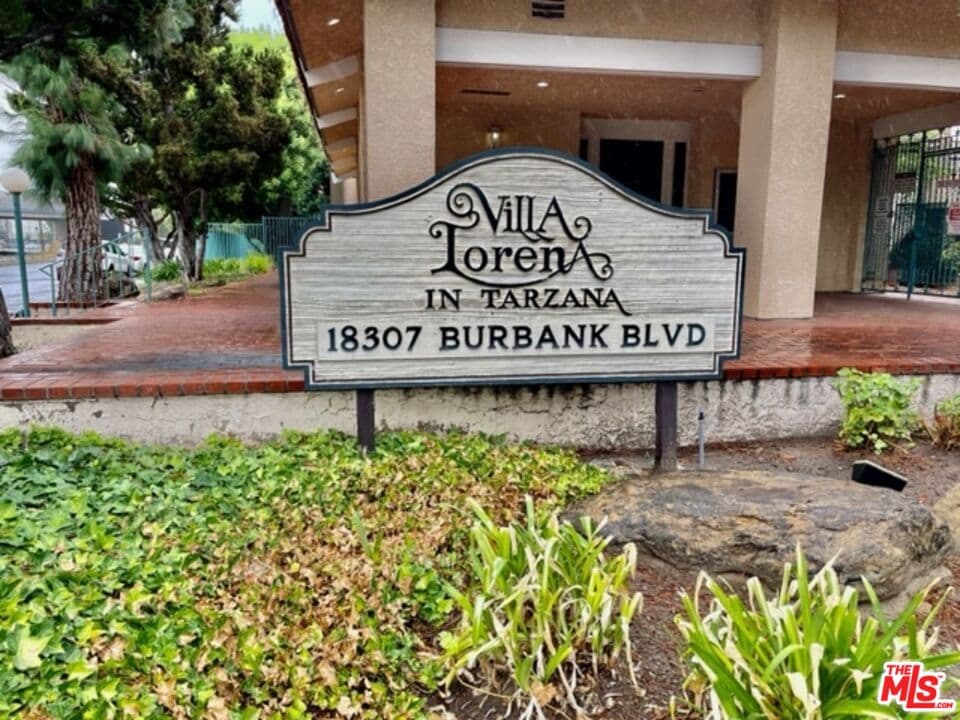 2 bd, 2 ba Condo in Los Angeles, CA — $2,300/mo — photo 2