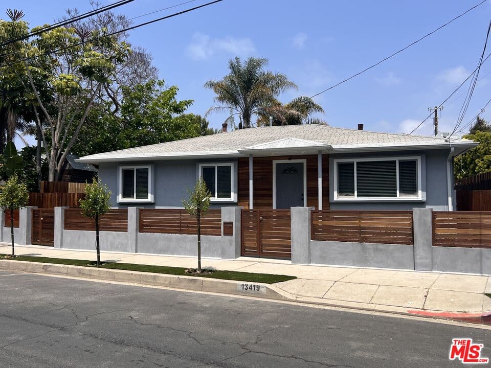 3 bd, 1 ba House in Los Angeles, CA — $5,500/mo — photo 1
