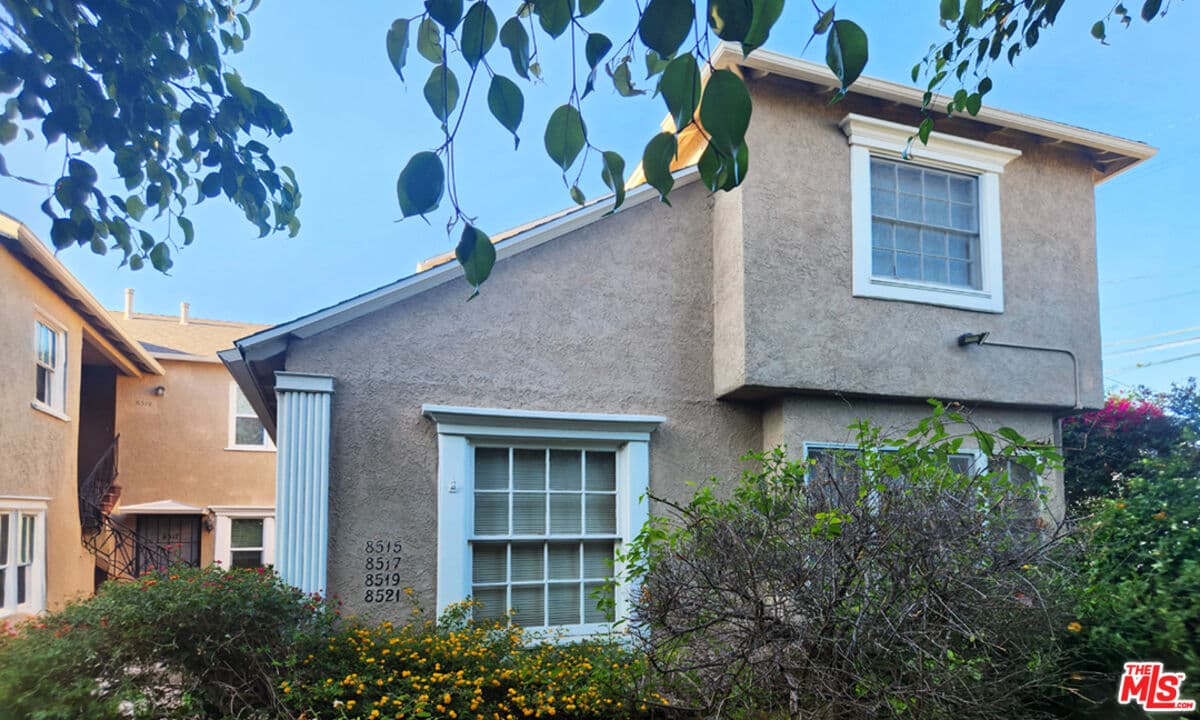 2 bd, 1 ba Apartment in Los Angeles, CA — $2,950/mo — photo 2