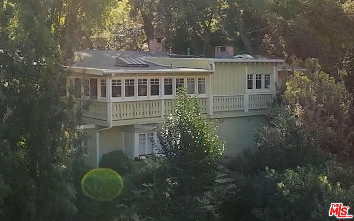 5 bd, 5 ba House in Los Angeles, CA — $20,000/mo — photo 2