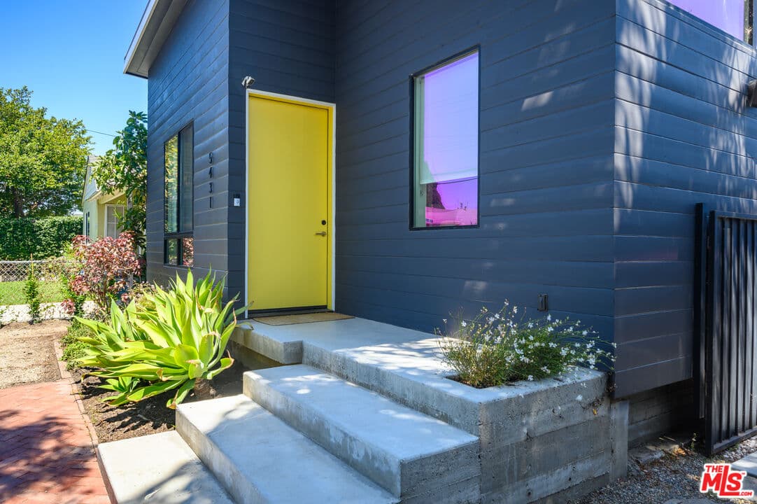 3 bd, 3 ba House in Los Angeles, CA — $6,300/mo — photo 2