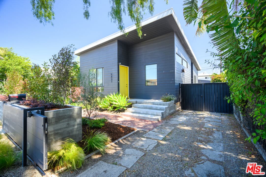 3 bd, 3 ba House in Los Angeles, CA — $6,300/mo — photo 1