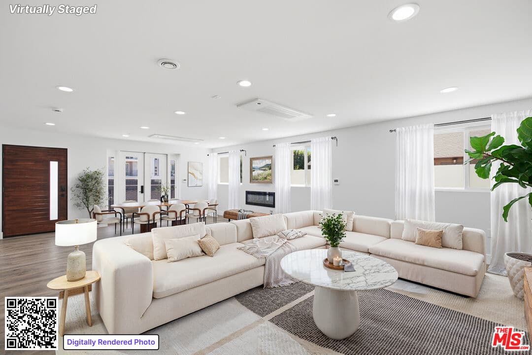 3 bd, 3 ba Townhouse in Los Angeles, CA — $4,995/mo — photo 2
