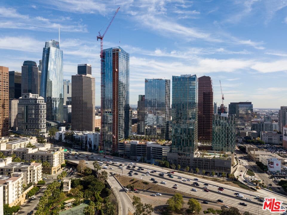 1BR Condo in Los Angeles — $3,200/mo