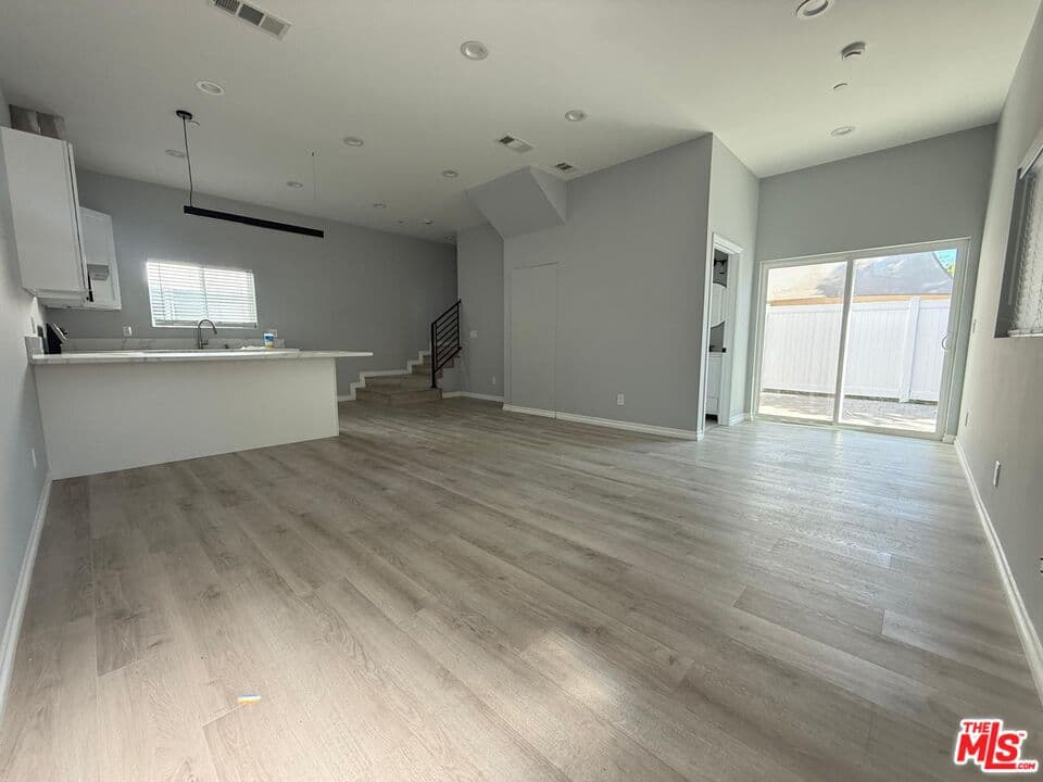 2 bd, 3 ba House in Los Angeles, CA — $2,990/mo — photo 1