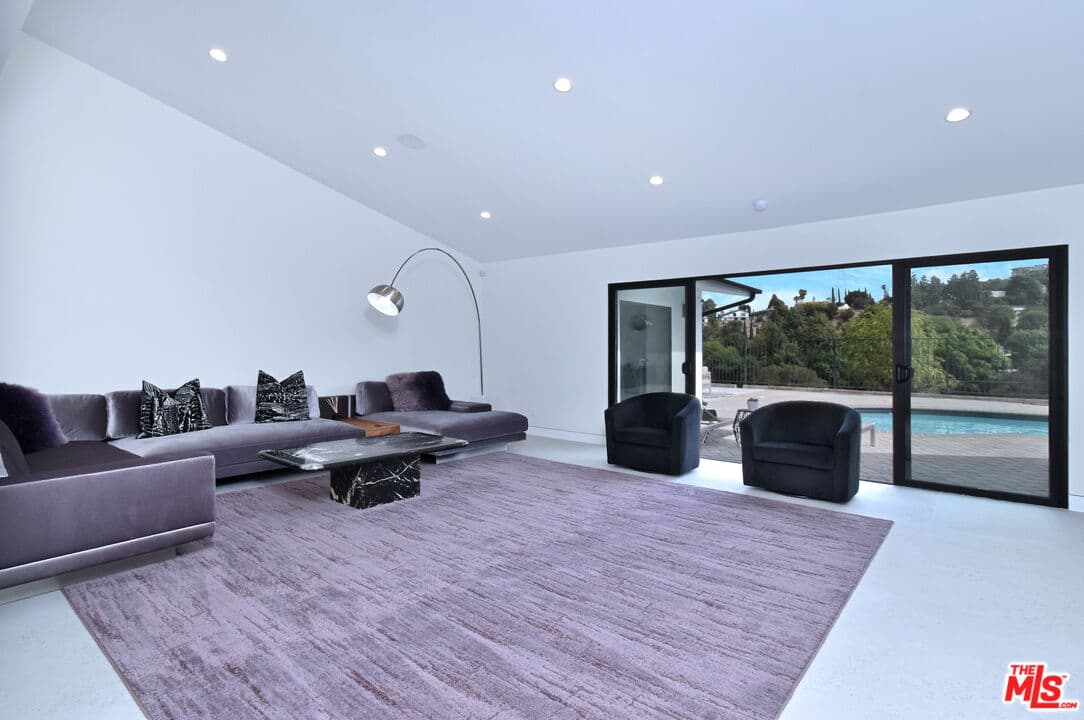 4 bd, 4 ba House in Los Angeles, CA — $16,000/mo — photo 2