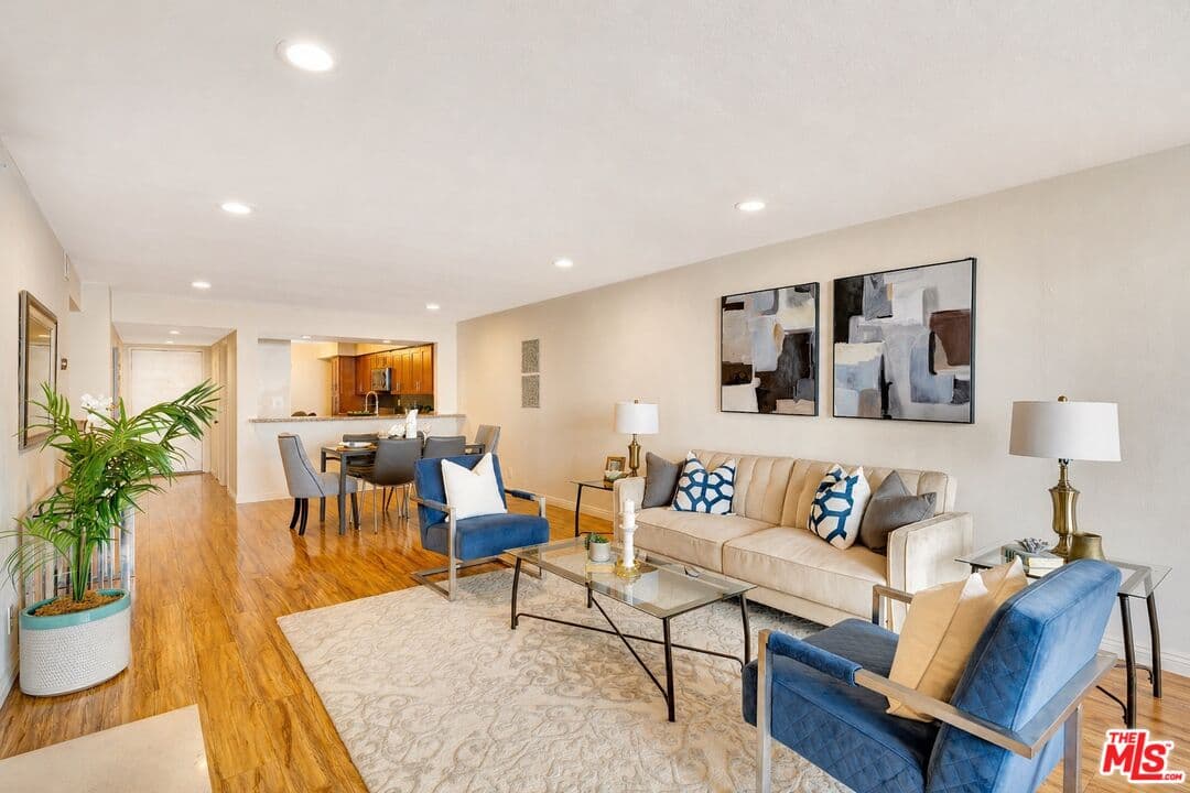2 bd, 2 ba Condo in Los Angeles, CA — $4,050/mo — photo 1