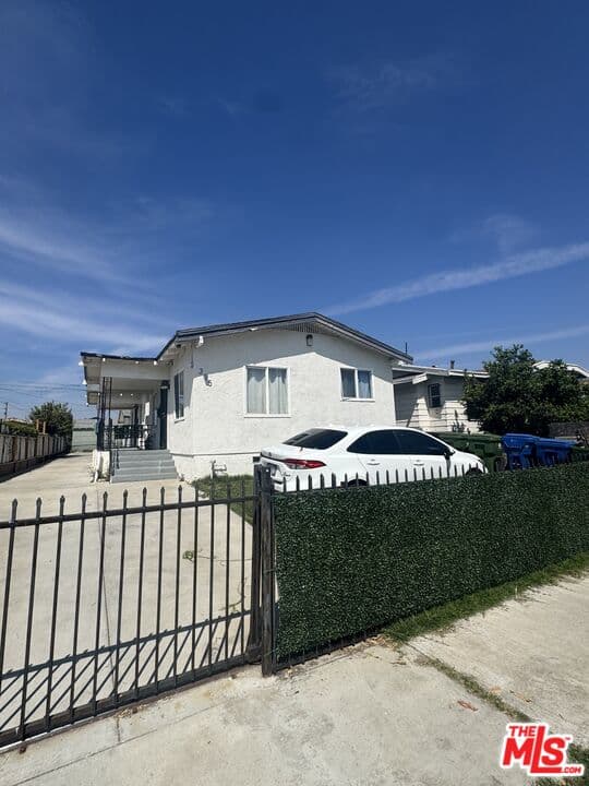 1 bd, 1 ba House in Los Angeles, CA — $1,890/mo — photo 1