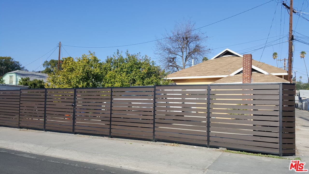 Studio, 1 ba House in Los Angeles, CA — $1,600/mo — photo 1