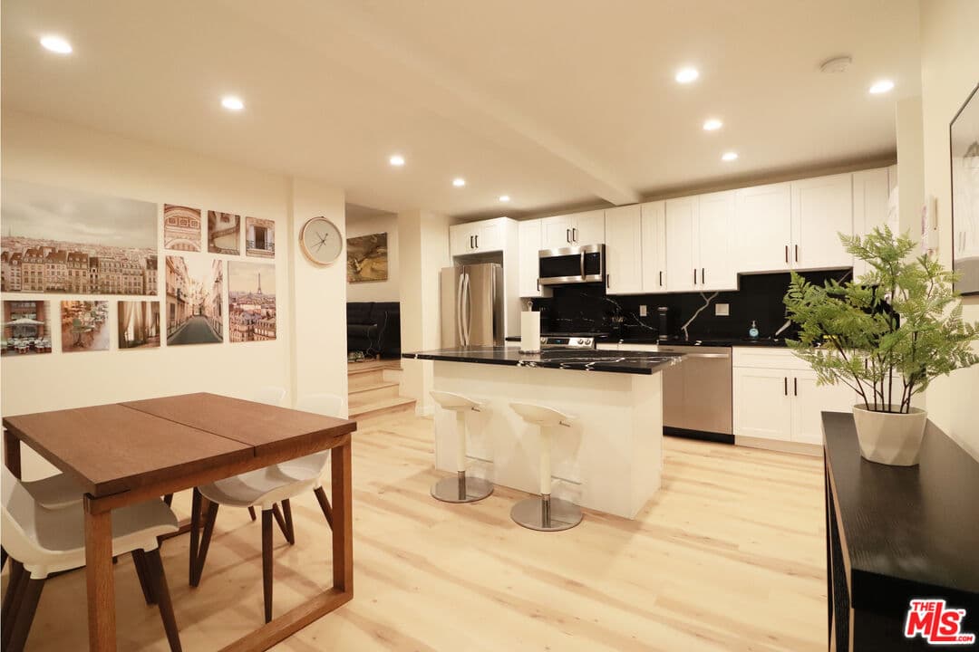 1 bd, 1 ba Condo in West Hollywood, CA — $3,250/mo — photo 1