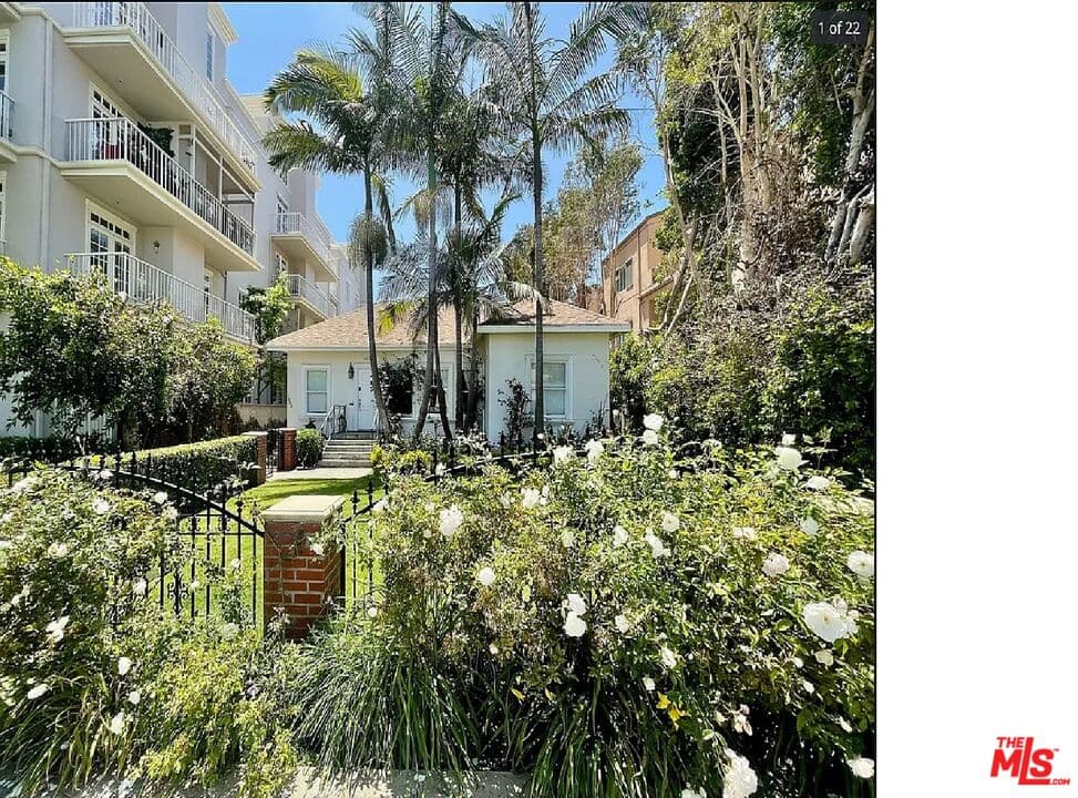 3 bd, 2 ba Townhouse in Santa Monica, CA — $9,500/mo — photo 2