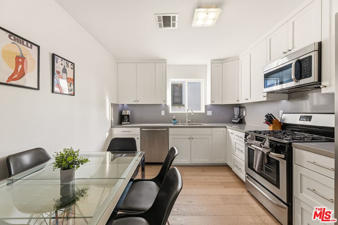 3 bd, 2 ba House in Los Angeles, CA — $4,300/mo — photo 1