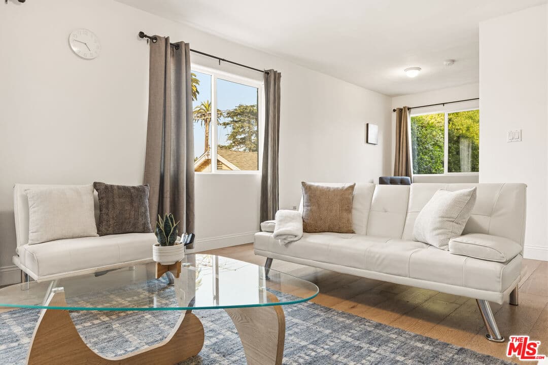 3 bd, 2 ba House in Los Angeles, CA — $4,300/mo — photo 2