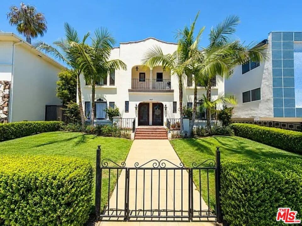 2 bd, 1 ba Townhouse in Santa Monica, CA — $6,000/mo — photo 1