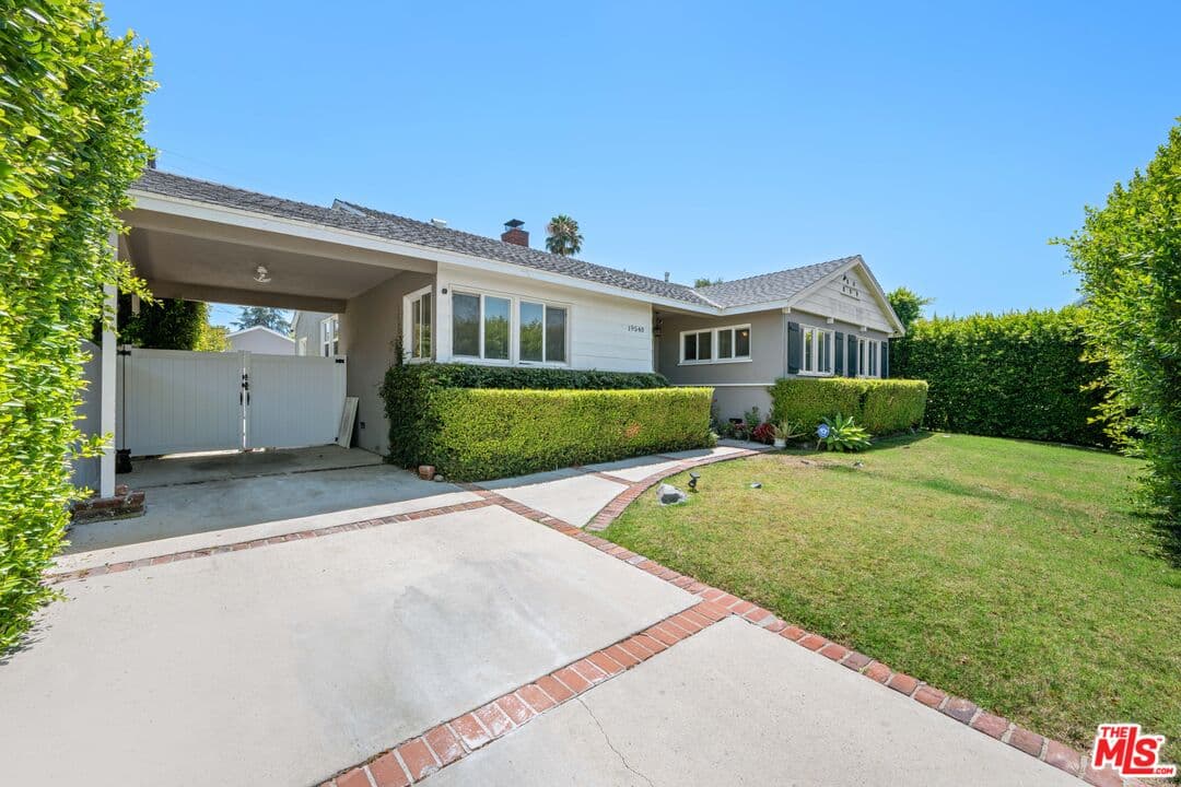 4 bd, 2 ba House in Los Angeles, CA — $5,000/mo — photo 1
