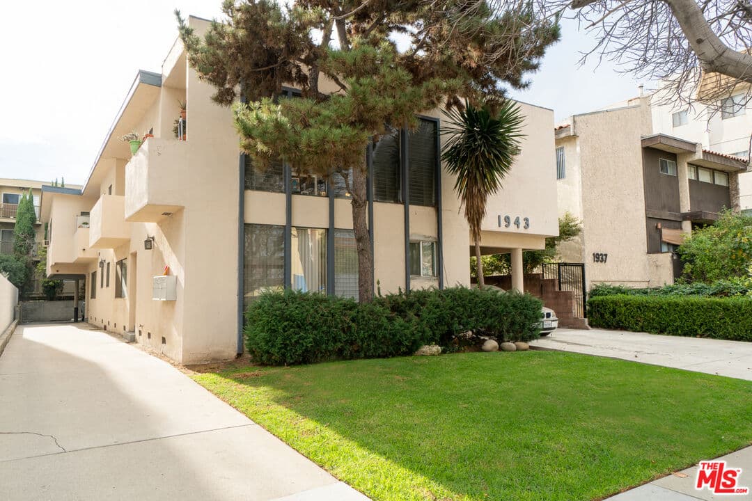 1 bd, 1 ba Apartment in Los Angeles, CA — $2,295/mo — photo 1