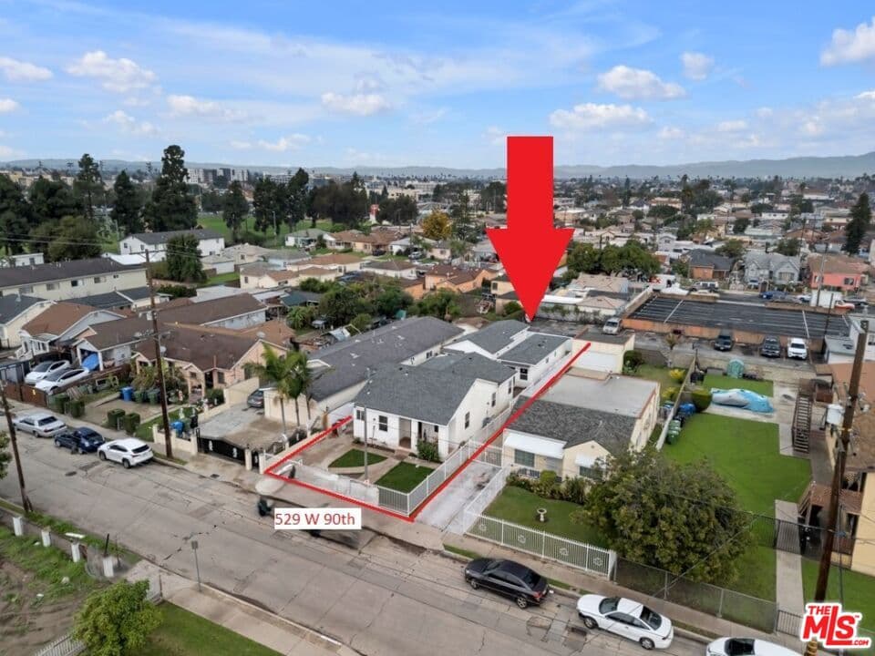4 bd, 2 ba House in Los Angeles, CA — $4,000/mo — photo 2