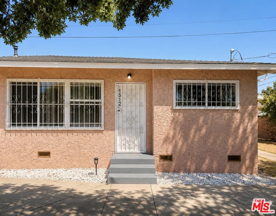 4 bd, 2 ba House in Los Angeles, CA — $3,999/mo — photo 1