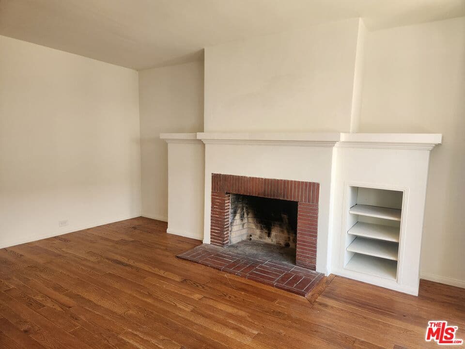 2 bd, 1 ba Townhouse in Los Angeles, CA — $2,495/mo — photo 1