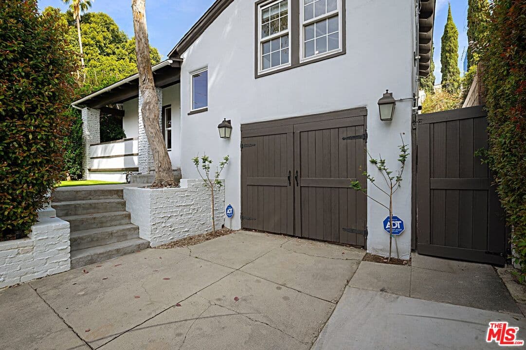 3 bd, 3 ba House in West Hollywood, CA — $9,500/mo — photo 2