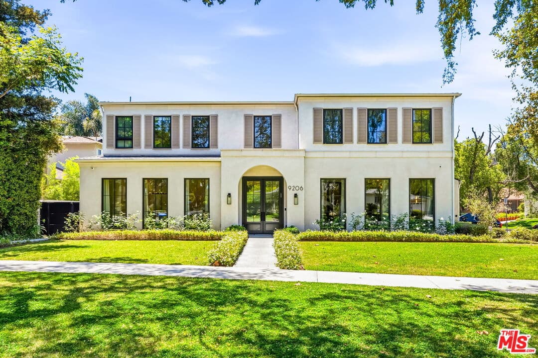 7 bd, 9 ba House in Los Angeles, CA — $39,000/mo — photo 1